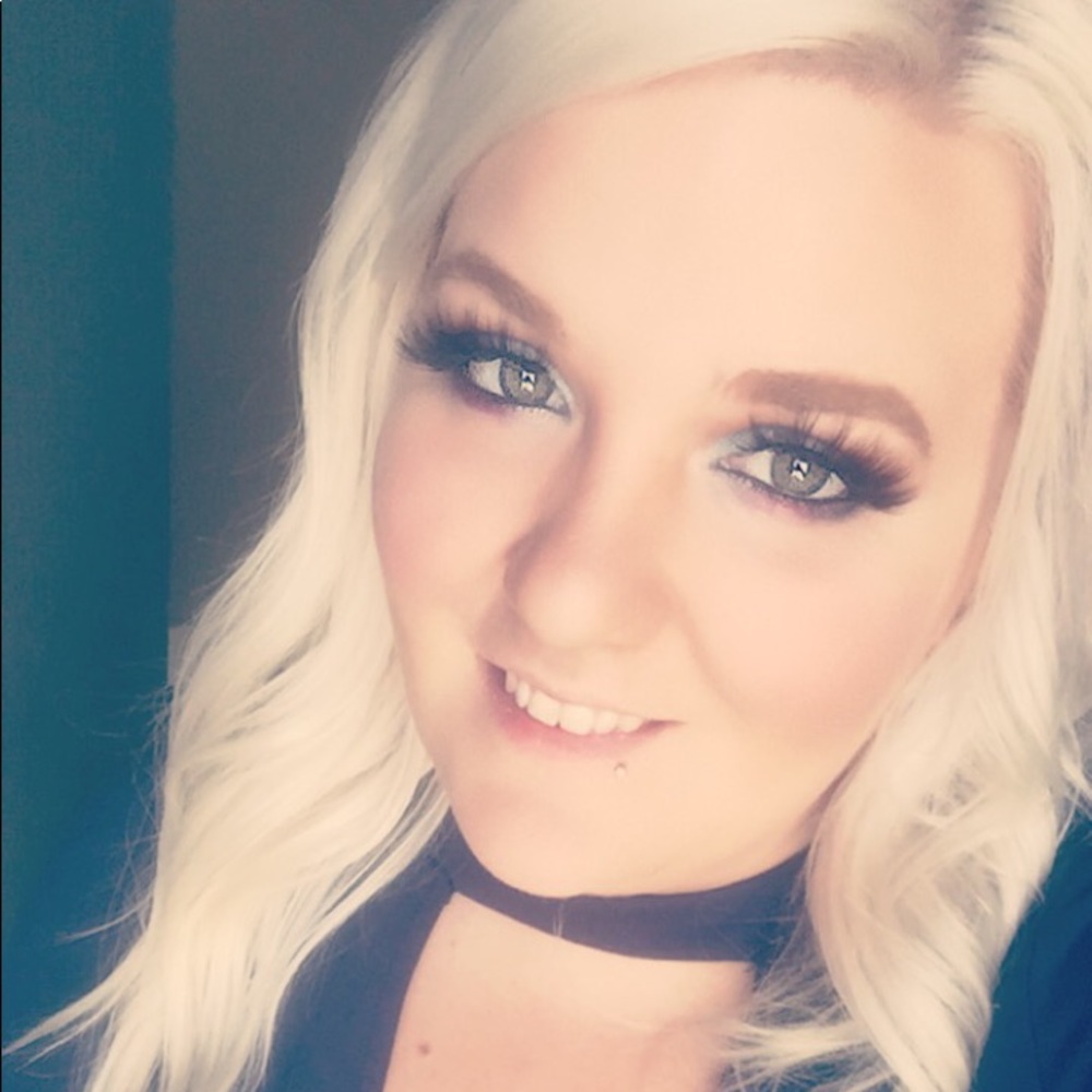 Meet your Posher, Krystle